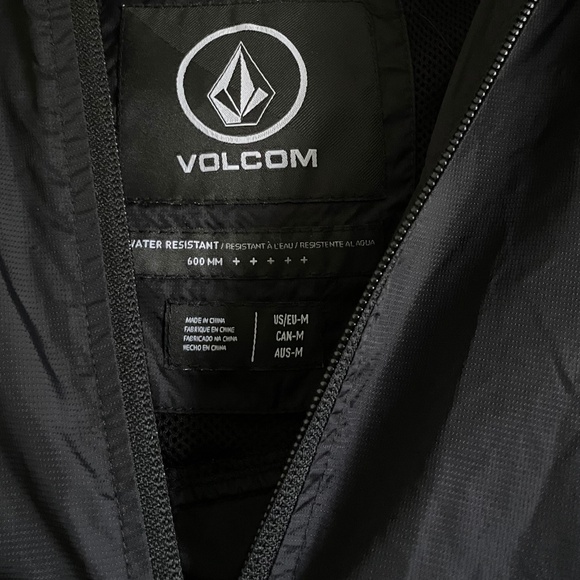 Volcom Windbreaker - Picture 3 of 3